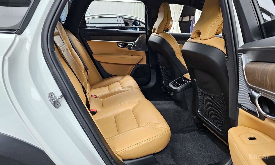 V90 Cross-Country B5 Pro AWD 13