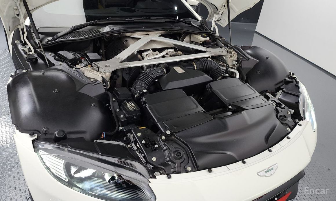 Aston Martin Vantage 2nd Generation 4.0 V8 Coupe №7