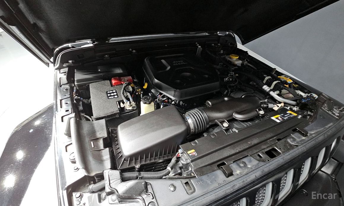 Jeep Wrangler (JL)2.0 Overland Power Top 4 Door №7
