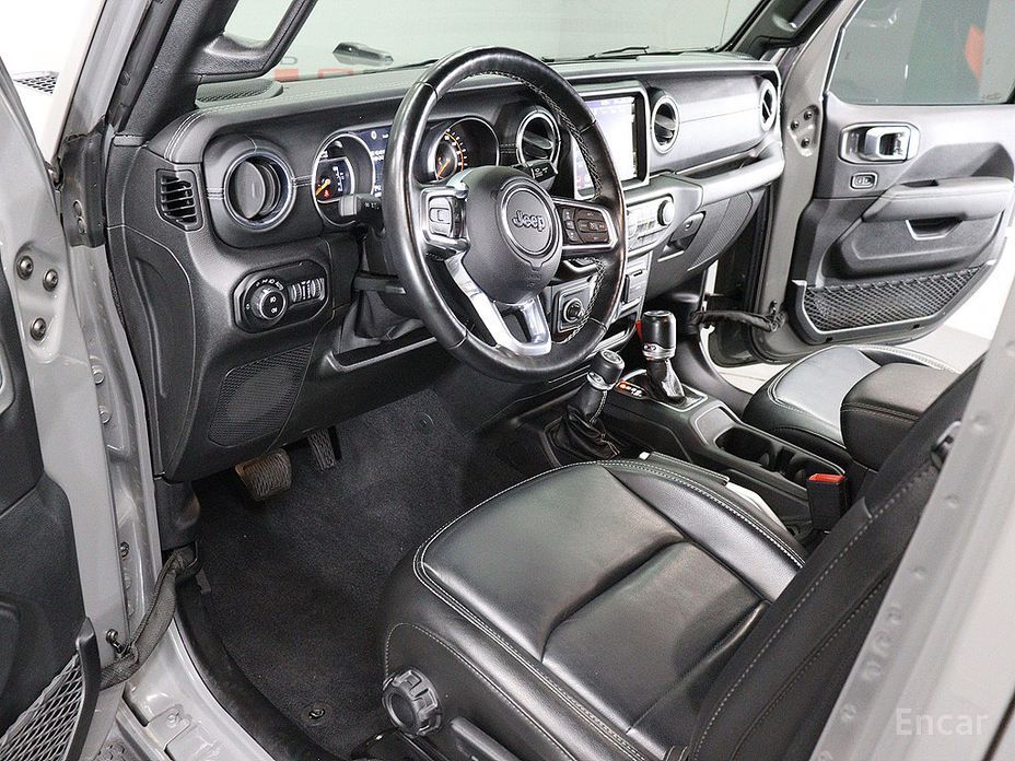 Wrangler (JL)2.0 Overland Power Top 4 Door 9