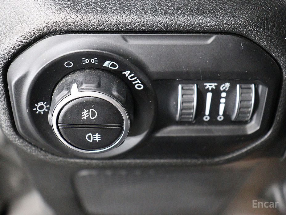 Wrangler (JL)2.0 Overland Power Top 4 Door 16