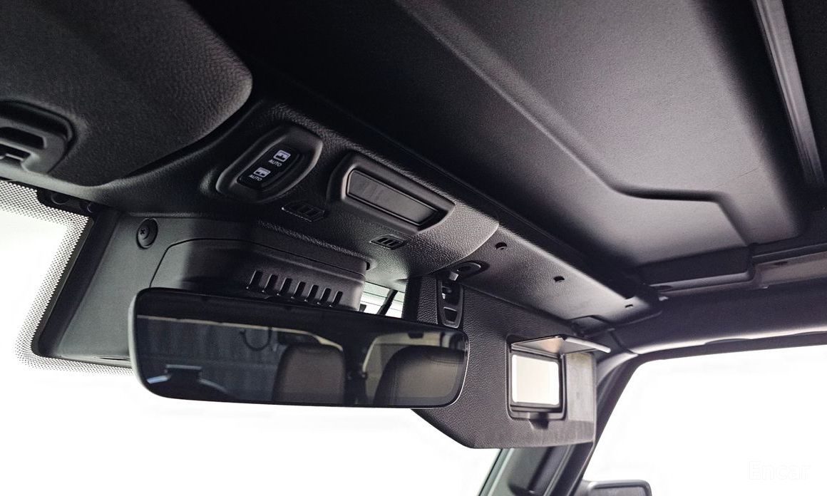 Wrangler (JL)2.0 Overland Power Top 4 Door 19
