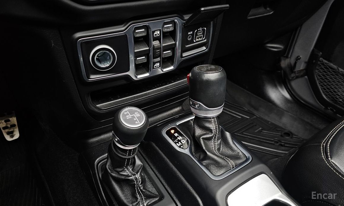 Wrangler (JL)2.0 Overland Power Top 4 Door 10