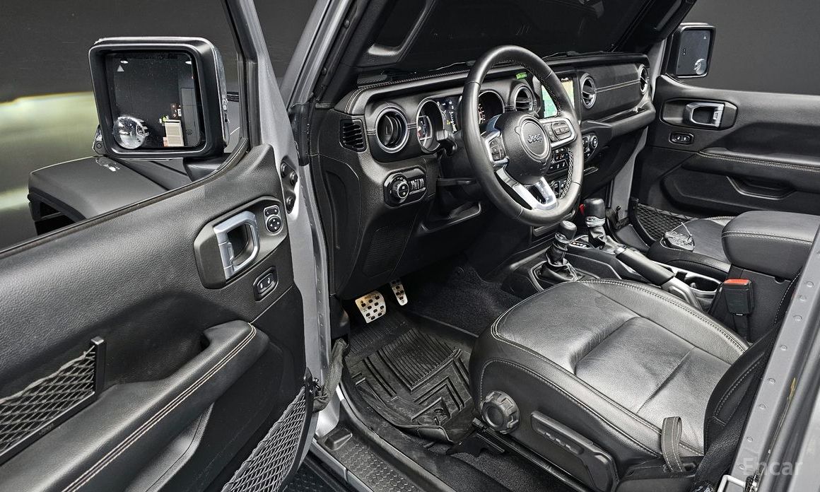 Wrangler (JL)2.0 Overland Power Top 4 Door 12