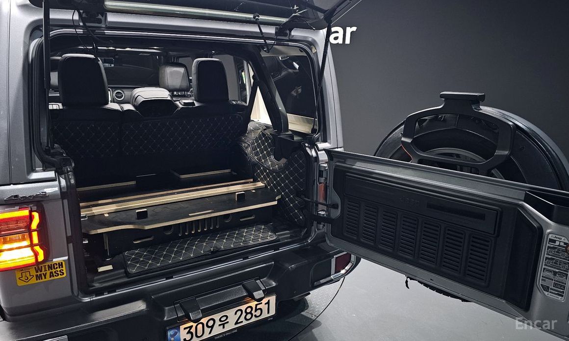 Wrangler (JL)2.0 Overland Power Top 4 Door 21