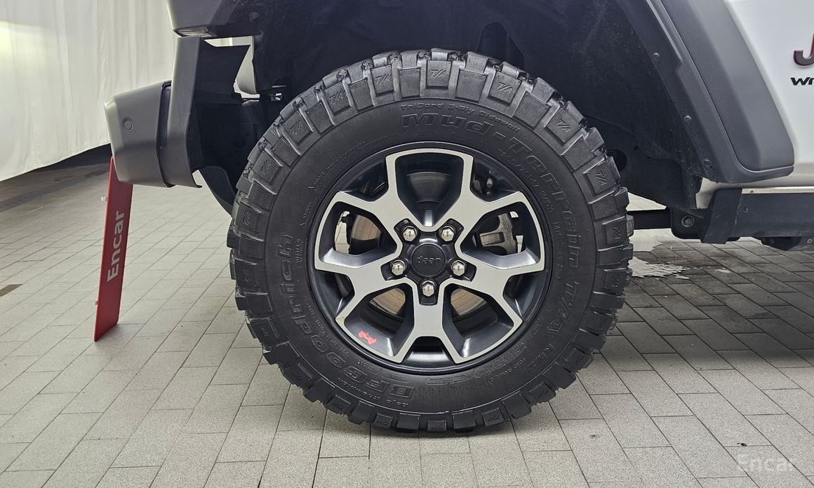 Wrangler (JL)2.0 Rubicon Power Top 4 Door China Manufacturer 6