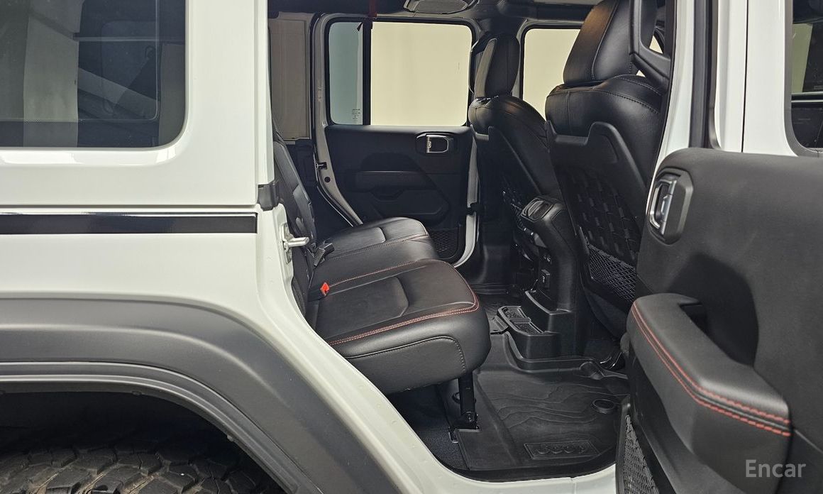 Wrangler (JL)2.0 Rubicon Power Top 4 Door China Manufacturer 13