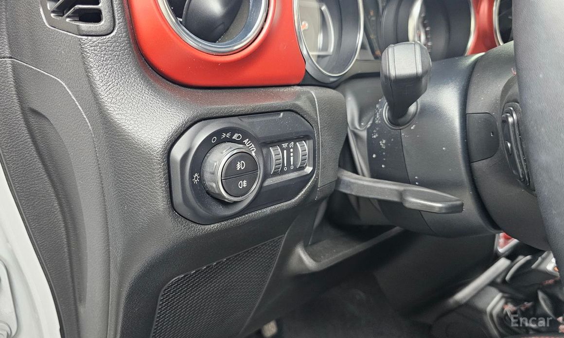Wrangler (JL)2.0 Rubicon Power Top 4 Door China Manufacturer 16