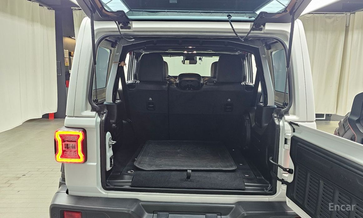 Wrangler (JL)2.0 Rubicon Power Top 4 Door China Manufacturer 21