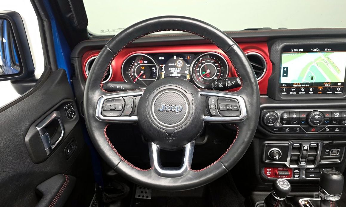 Jeep Wrangler (JL)2.0 Rubicon Power Top 4 Door China Manufacturer №14