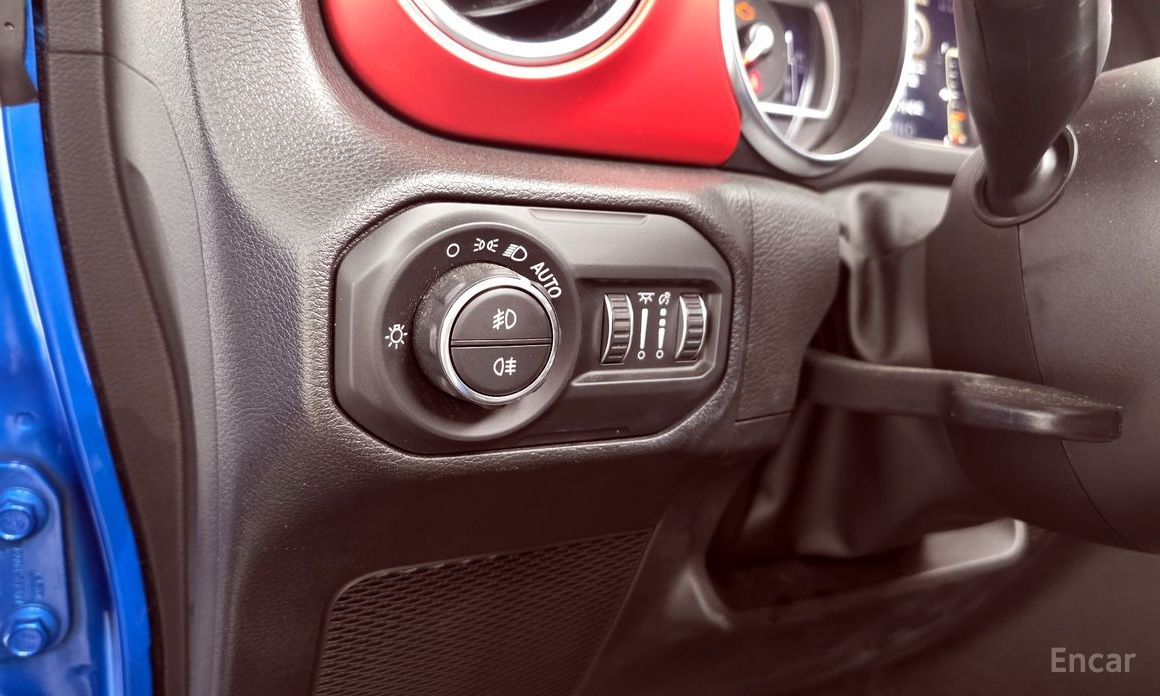 Jeep Wrangler (JL)2.0 Rubicon Power Top 4 Door China Manufacturer №19