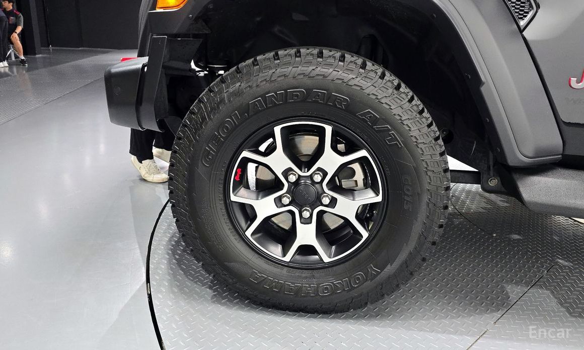 Wrangler (JL)2.0 Rubicon Power Top 4 Door China Manufacturer 6