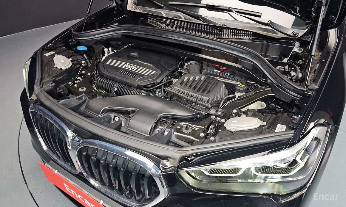 X1 (F48)xDrive 20i M Sport 7