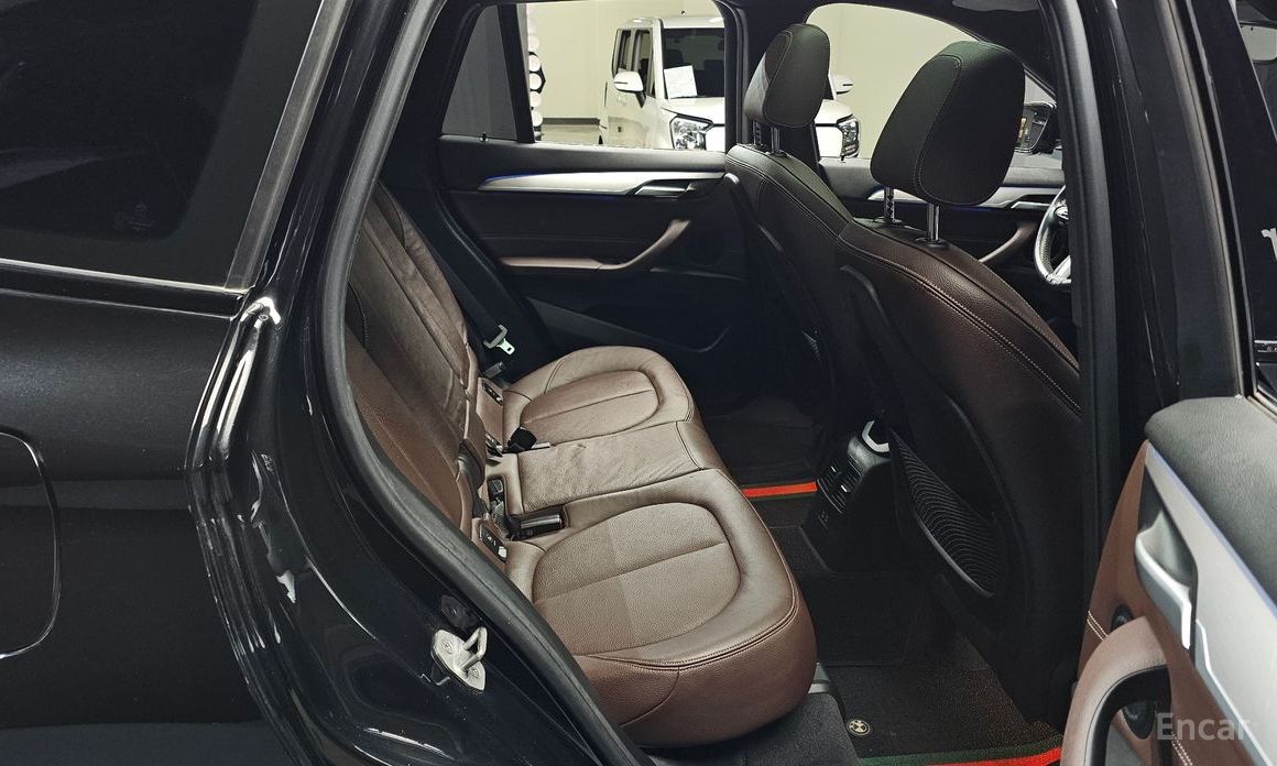 X1 (F48)xDrive 20i M Sport 13