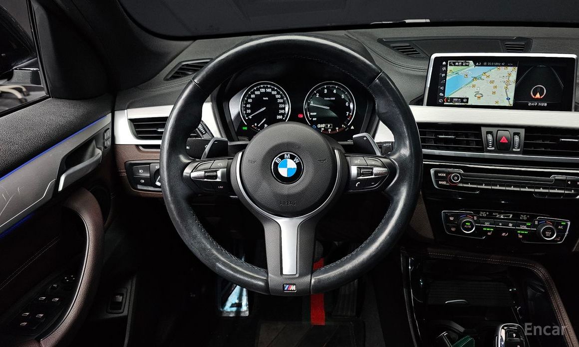 X1 (F48)xDrive 20i M Sport 14