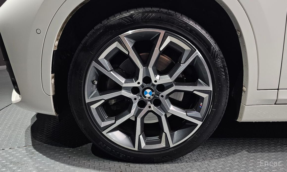 BMW X1 (F48)xDrive 20i M Sport №6