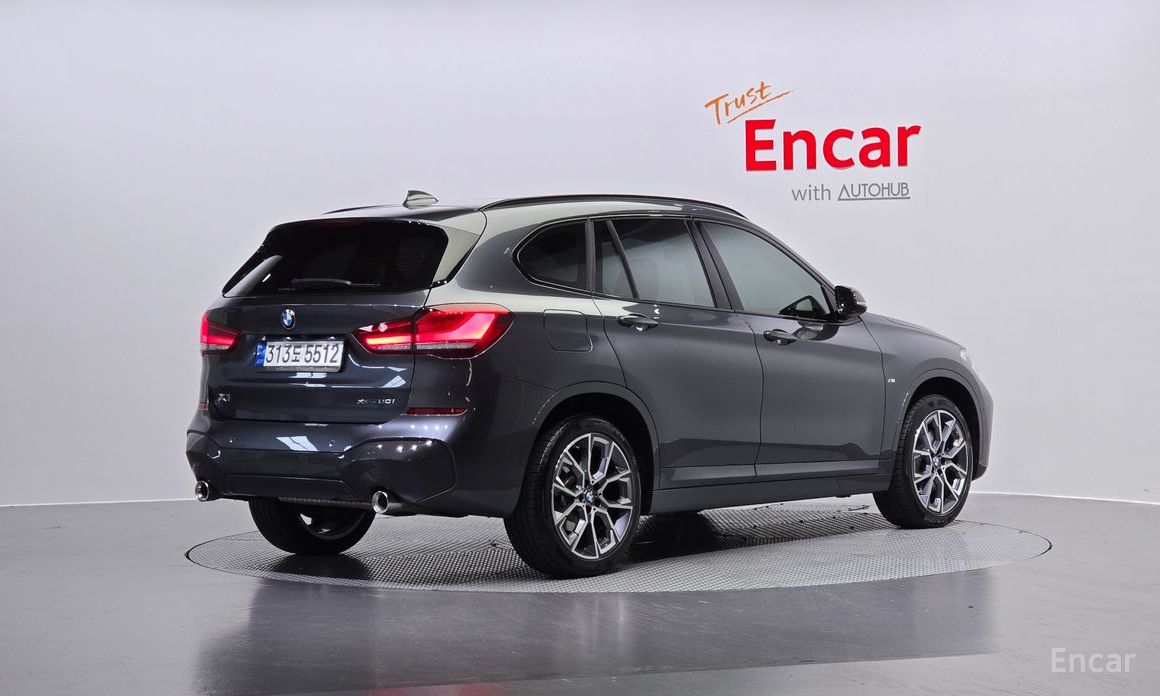X1 (F48)xDrive 20i M Sport 3