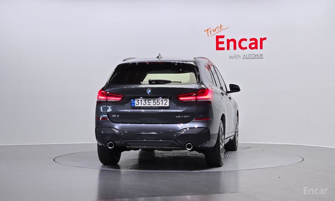 X1 (F48)xDrive 20i M Sport 5