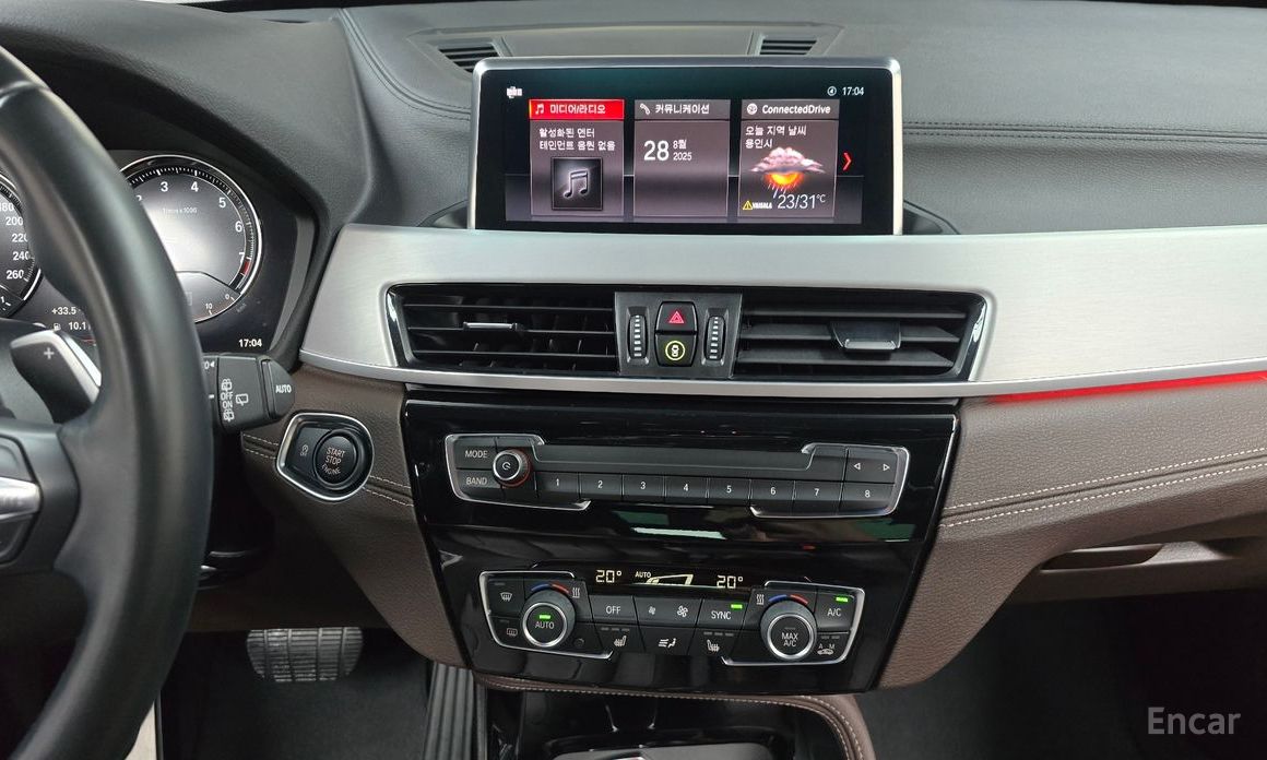 X1 (F48)xDrive 20i M Sport 15