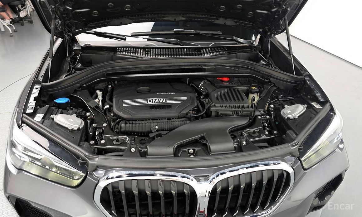 X1 (F48)xDrive 20i M Sport 7