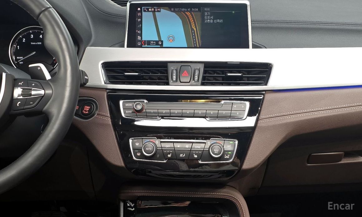X1 (F48)xDrive 20i M Sport 15