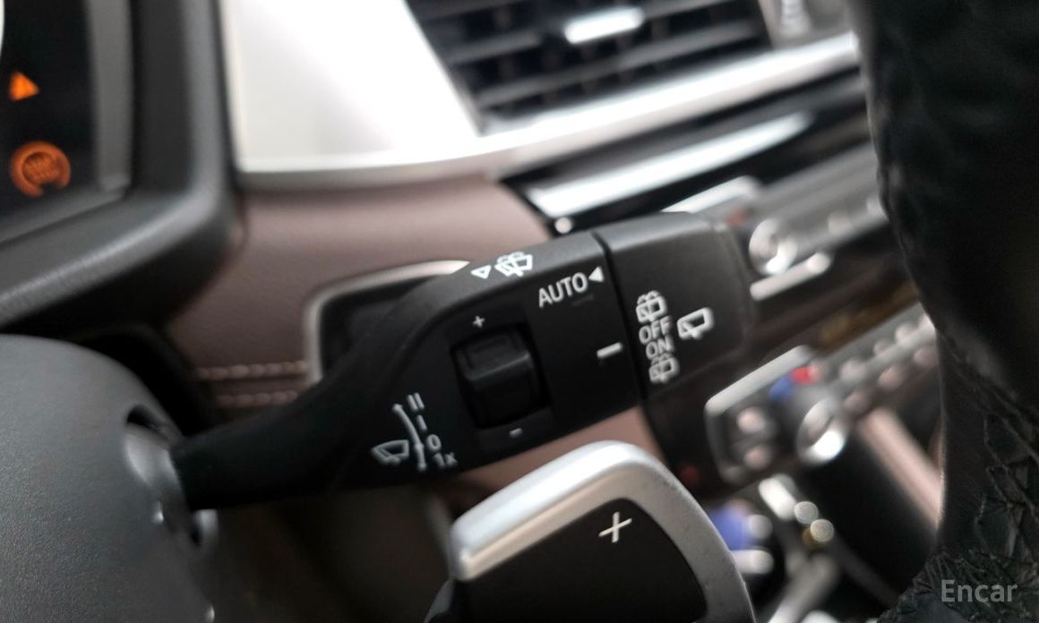 X1 (F48)xDrive 20i M Sport 20