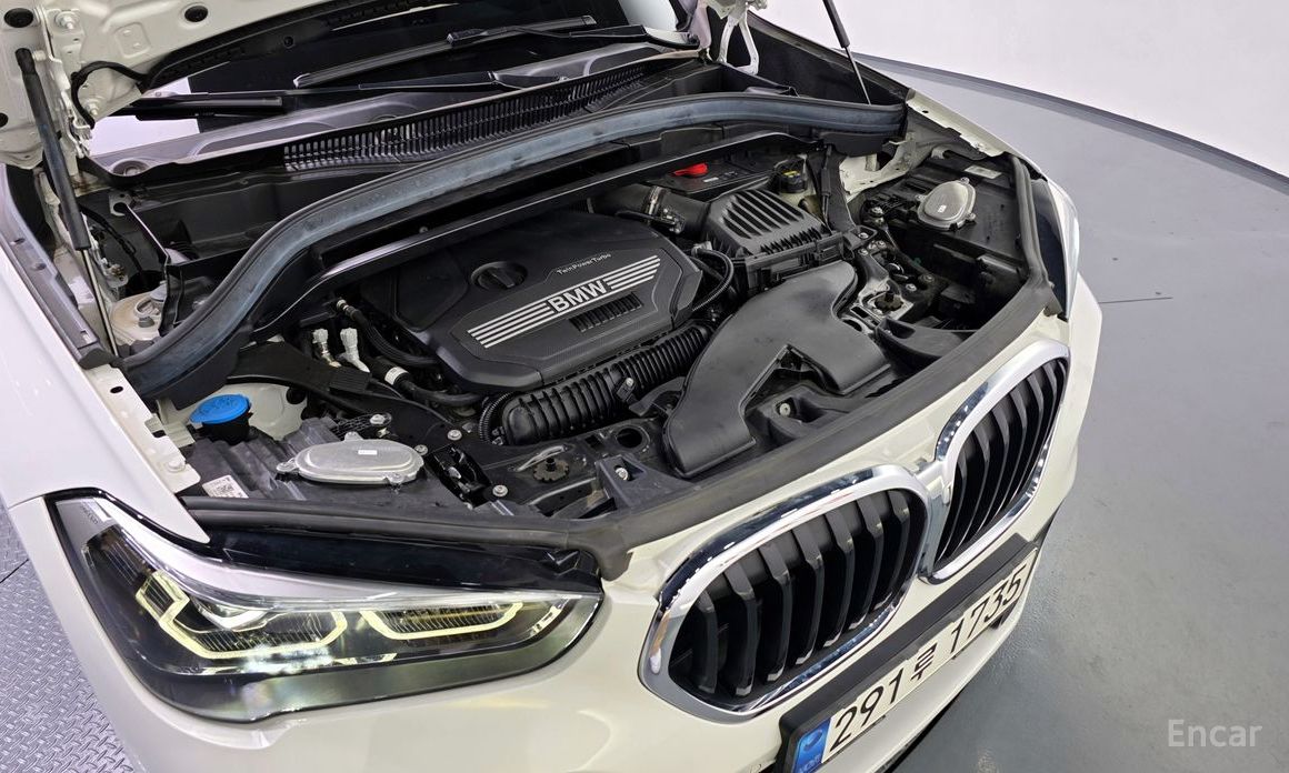 X1 (F48)xDrive 20i M Sport 7