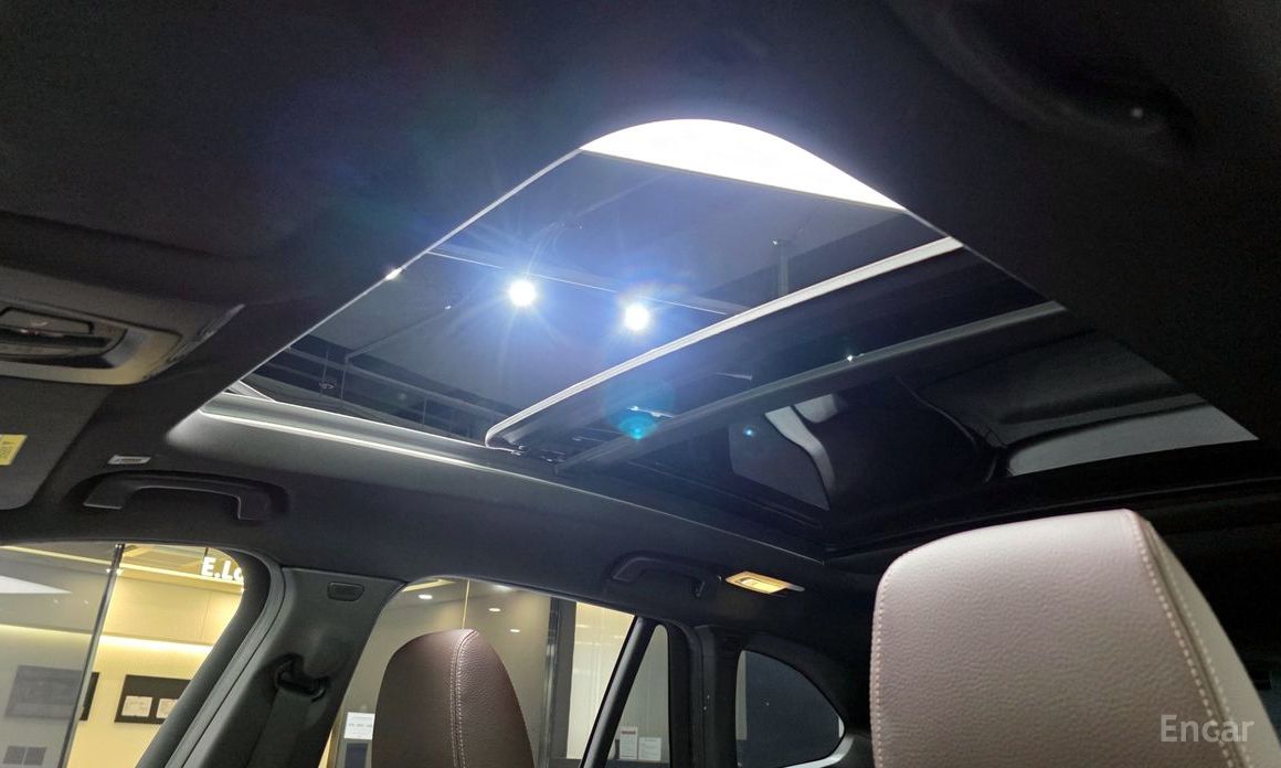 X1 (F48)xDrive 20i M Sport 20