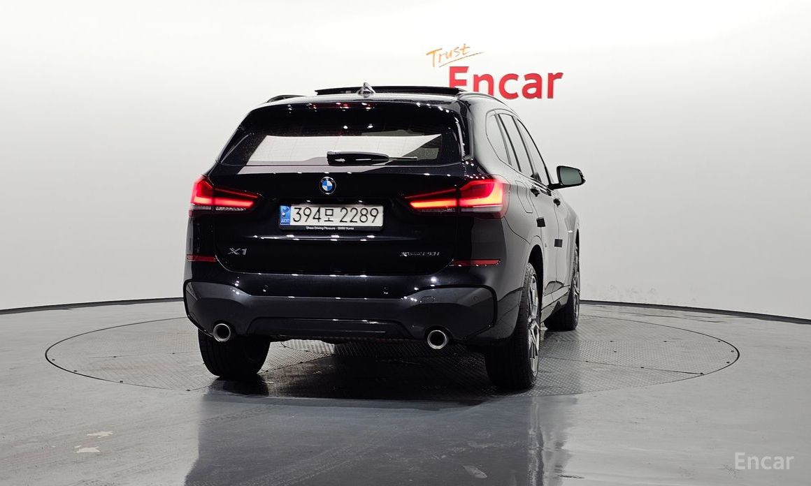 X1 (F48)xDrive 20i M Sport 5