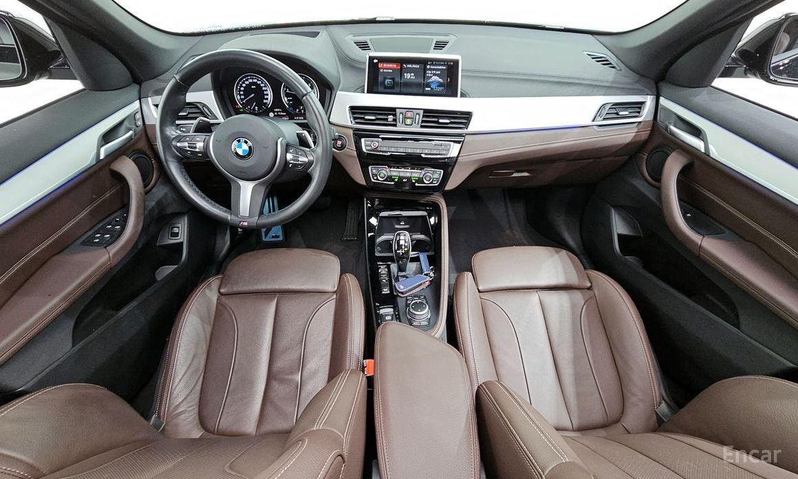 X1 (F48)xDrive 20i M Sport 8