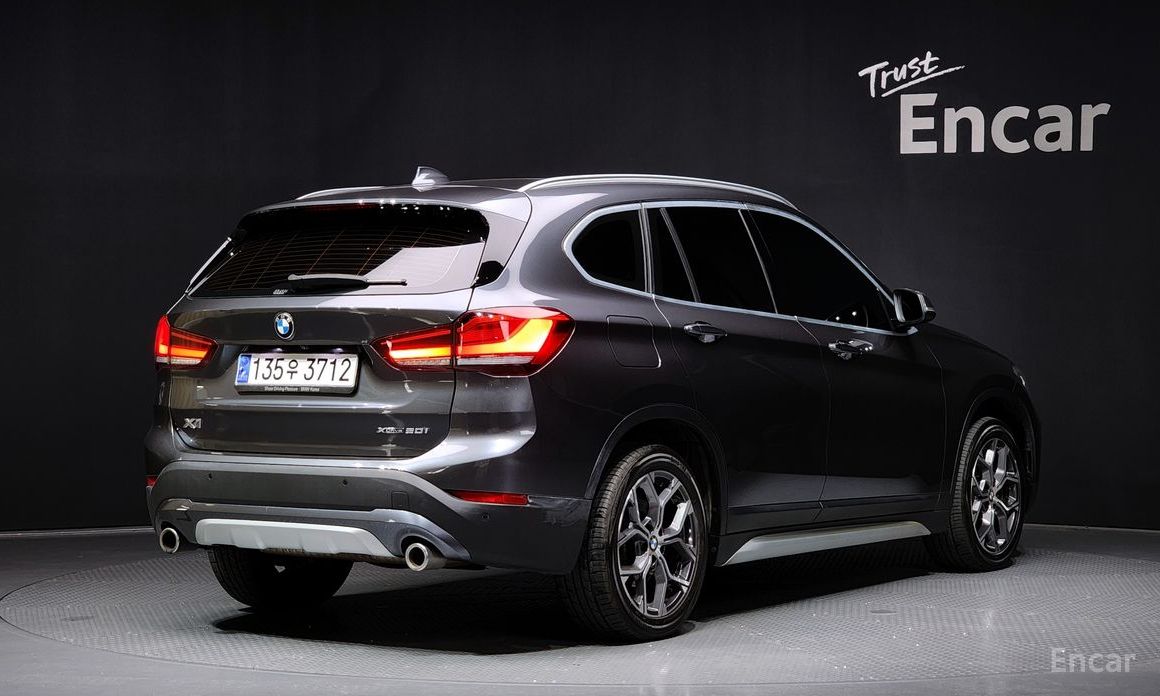 X1 (F48)xDrive 20i xLine 3