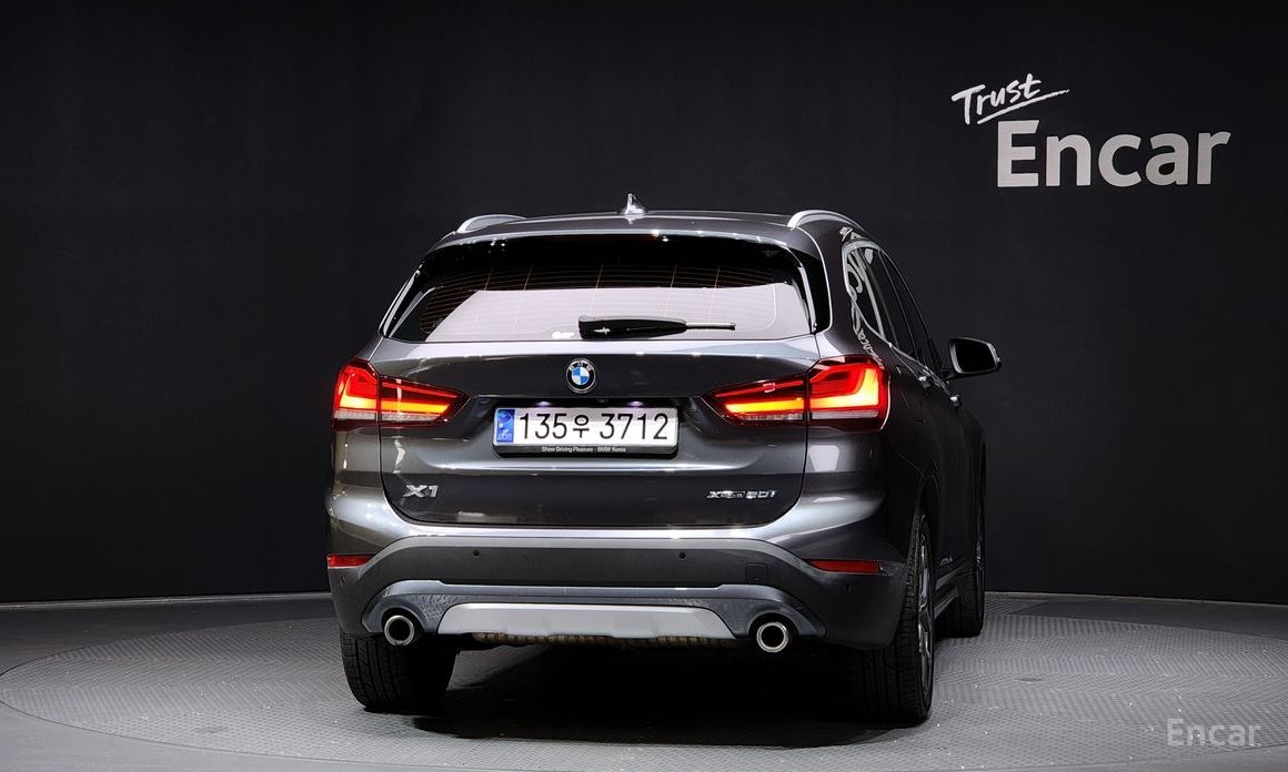 X1 (F48)xDrive 20i xLine 5