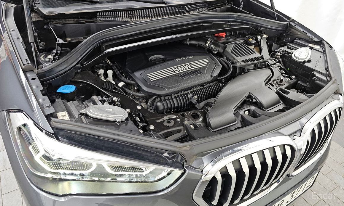 X1 (F48)xDrive 20i xLine 7