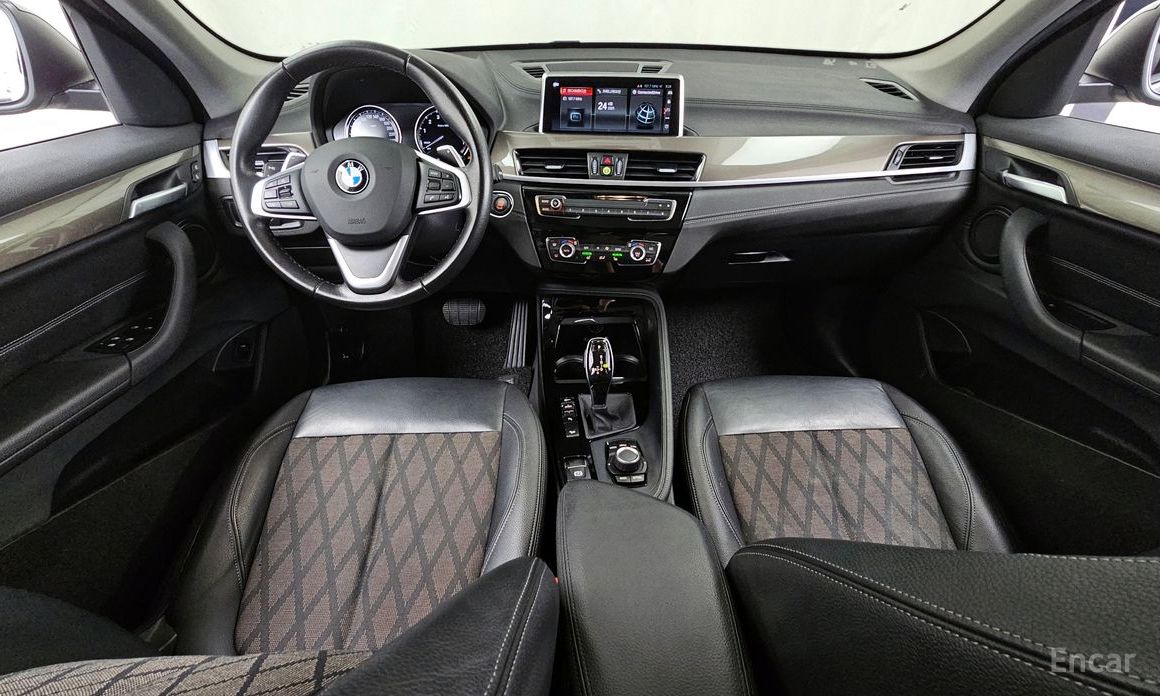 X1 (F48)xDrive 20i xLine 8