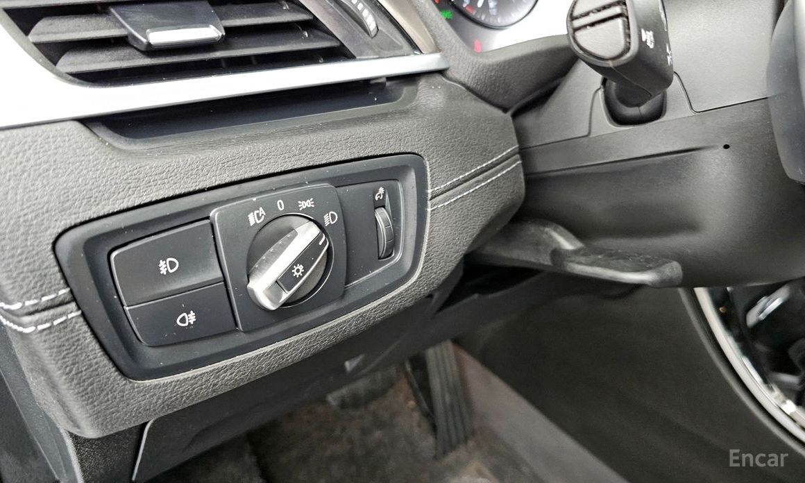 X1 (F48)xDrive 20i xLine 15