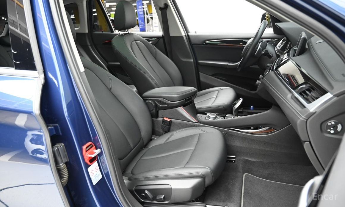 BMW X1 (F48)xDrive 20i xLine №11