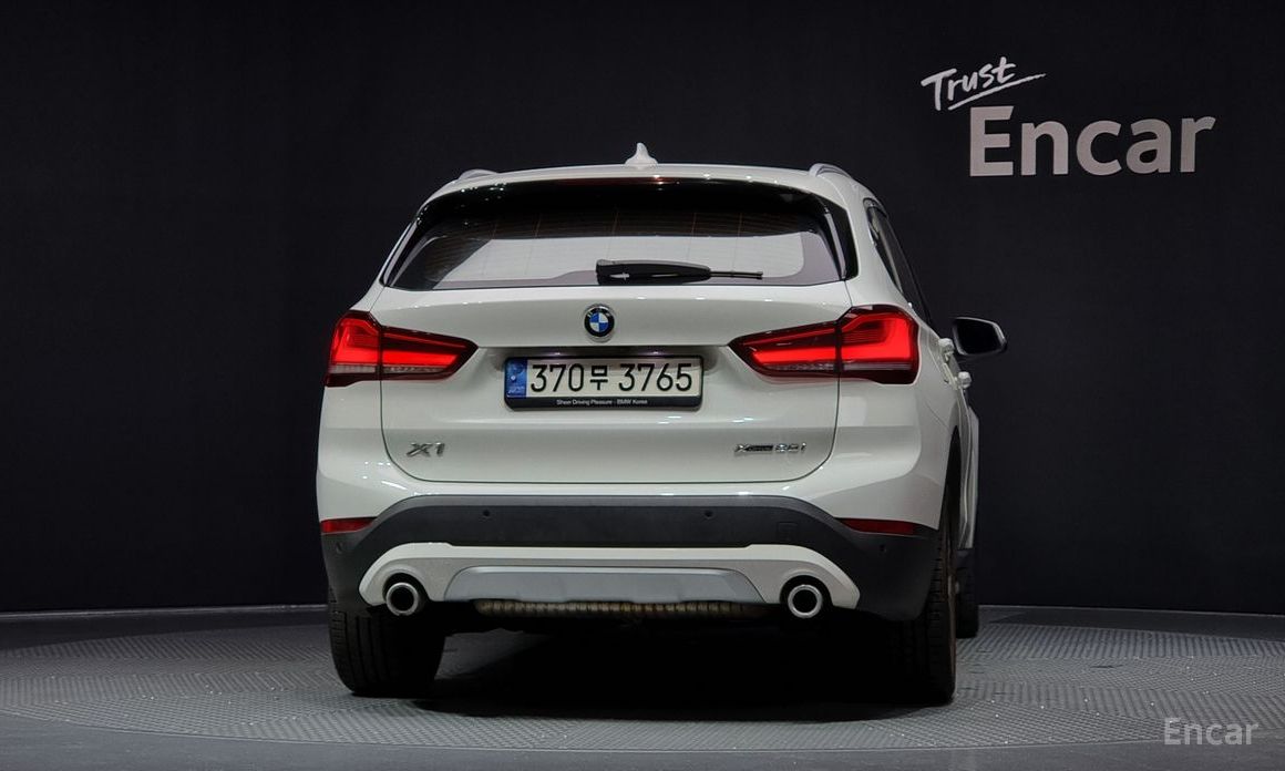 X1 (F48)xDrive 20i xLine 5