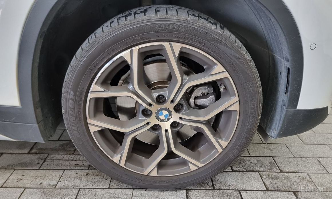 X1 (F48)xDrive 20i xLine 6