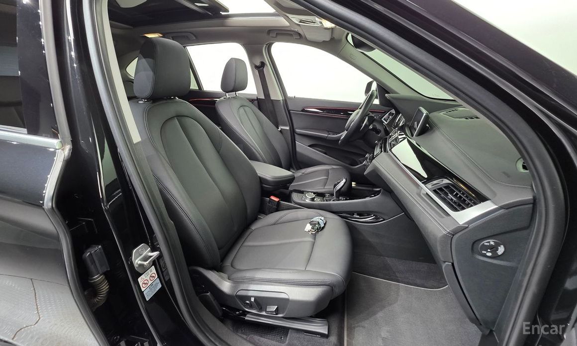 X1 (F48)xDrive 20i xLine 11