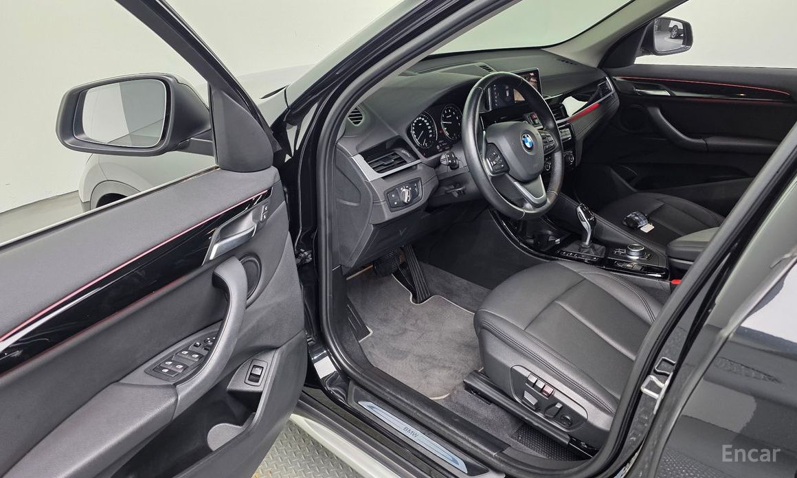 X1 (F48)xDrive 20i xLine 13