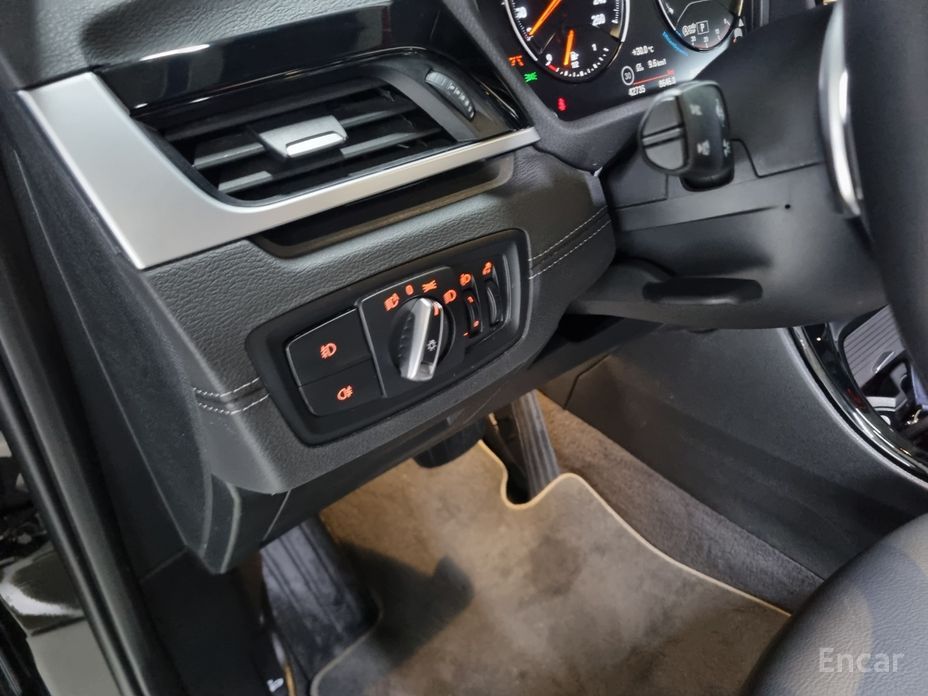 X1 (F48)xDrive 20i xLine 13