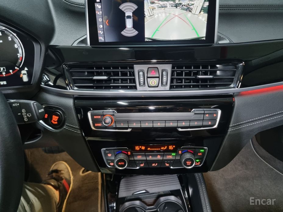 X1 (F48)xDrive 20i xLine 15