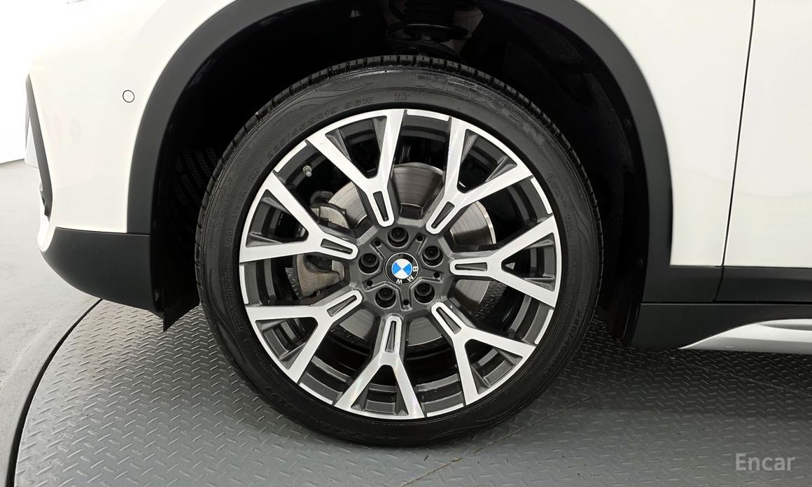 X1 (F48)xDrive 20i xLine 6