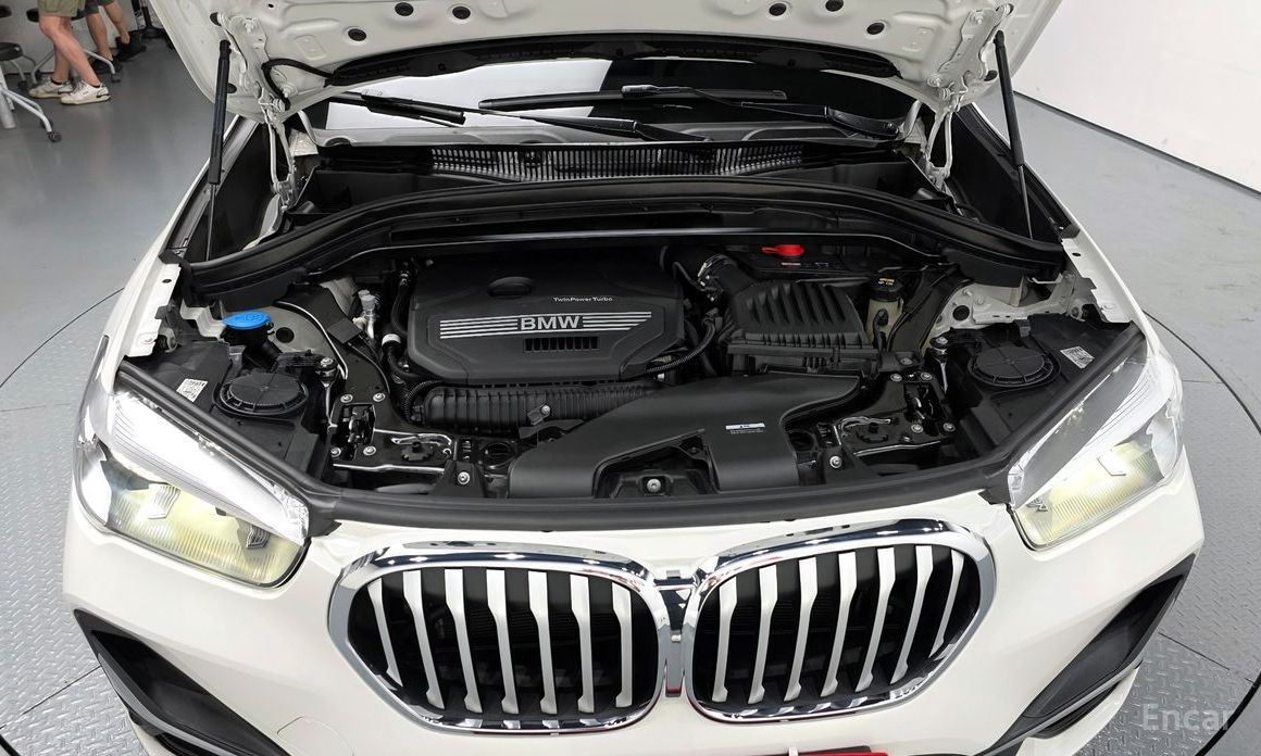 X1 (F48)xDrive 20i xLine 7