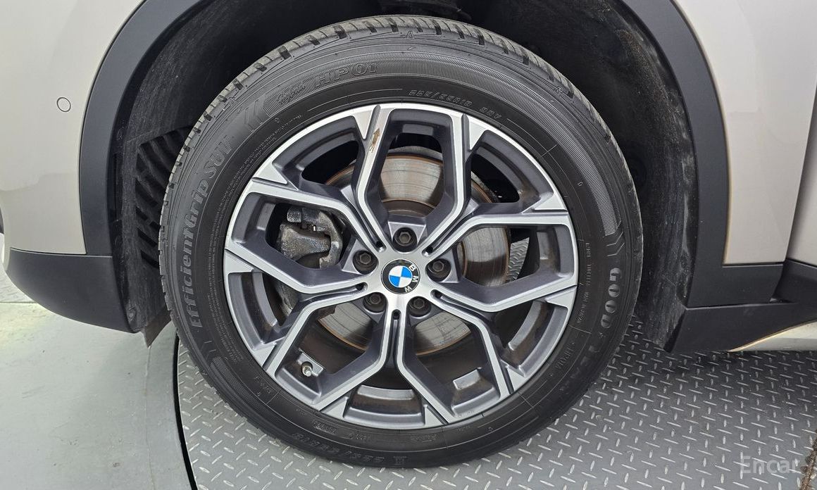 BMW X1 (F48)xDrive 20i xLine №6