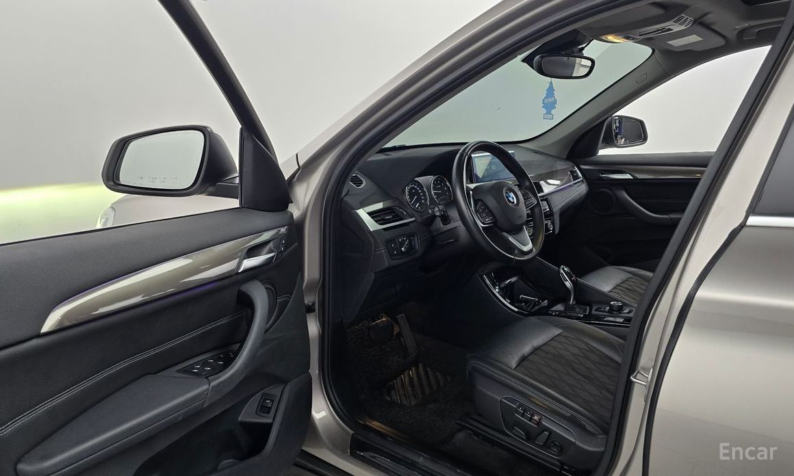 BMW X1 (F48)xDrive 20i xLine №11