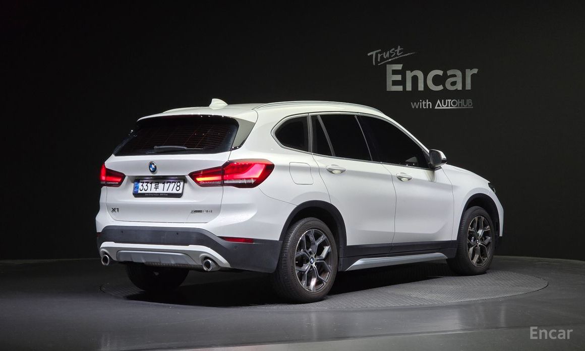 BMW X1 (F48)xDrive 20i xLine №3