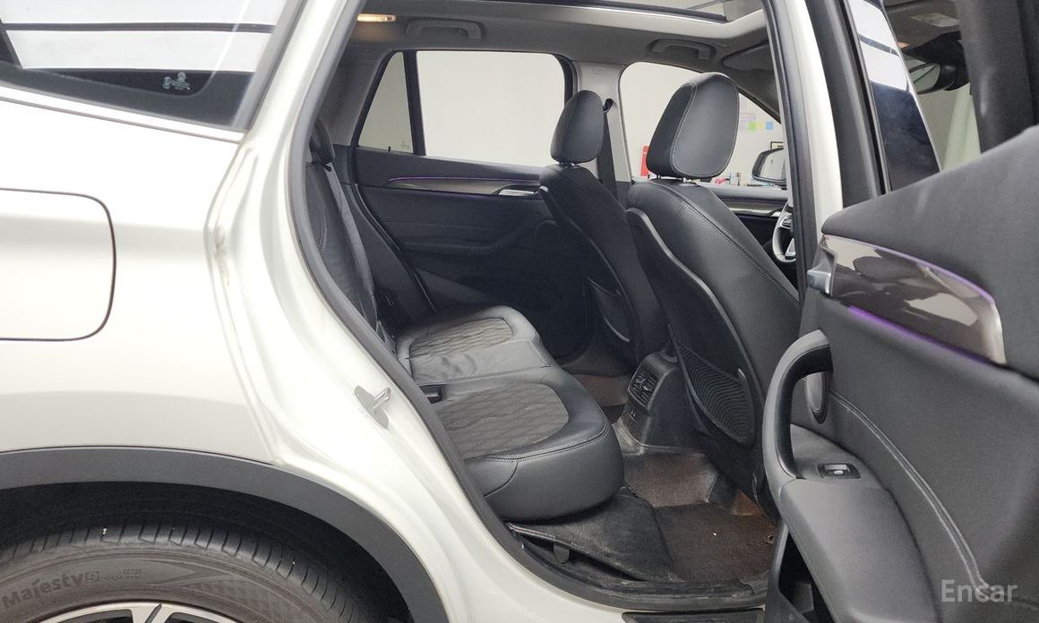 BMW X1 (F48)xDrive 20i xLine №13