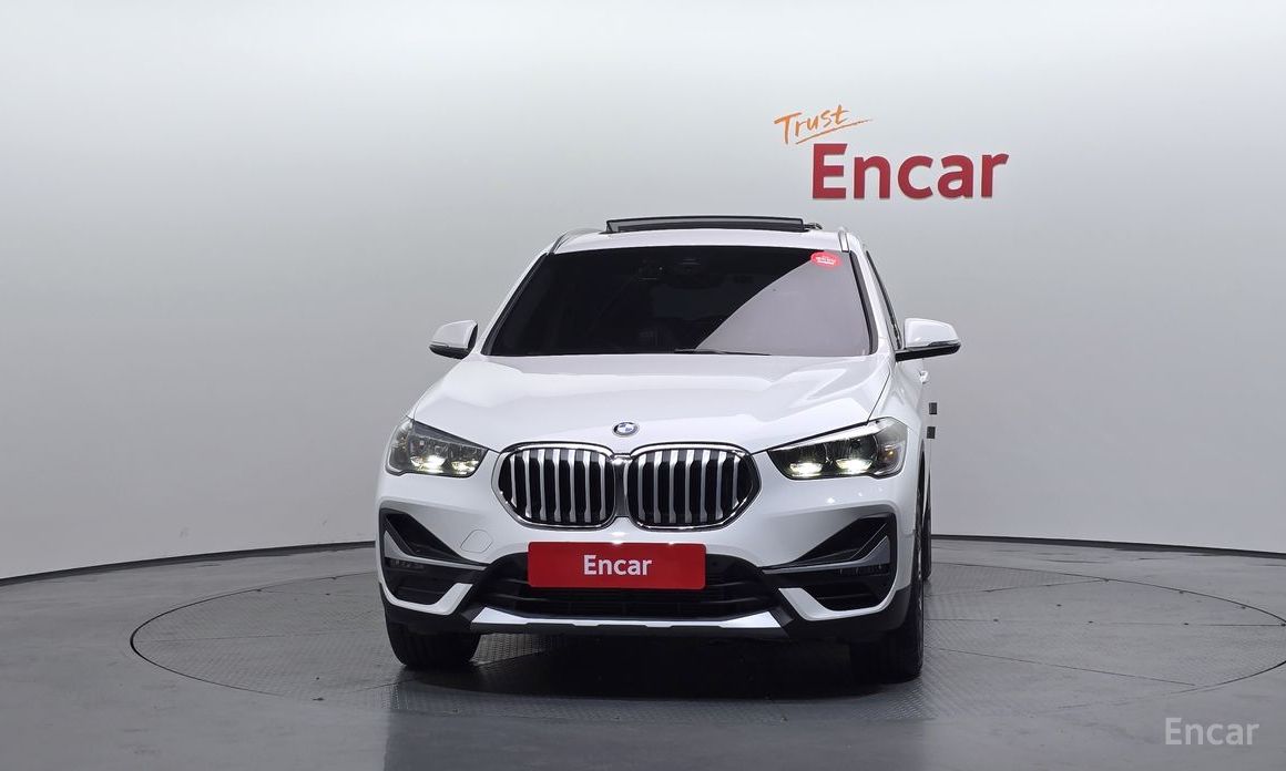X1 (F48)xDrive 20i xLine 4