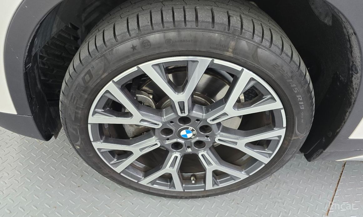 X1 (F48)xDrive 20i xLine 6